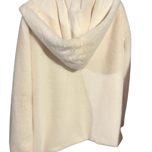 Forever 21 Plus Faux Fur Jacket size OX - Picture 2 of 5